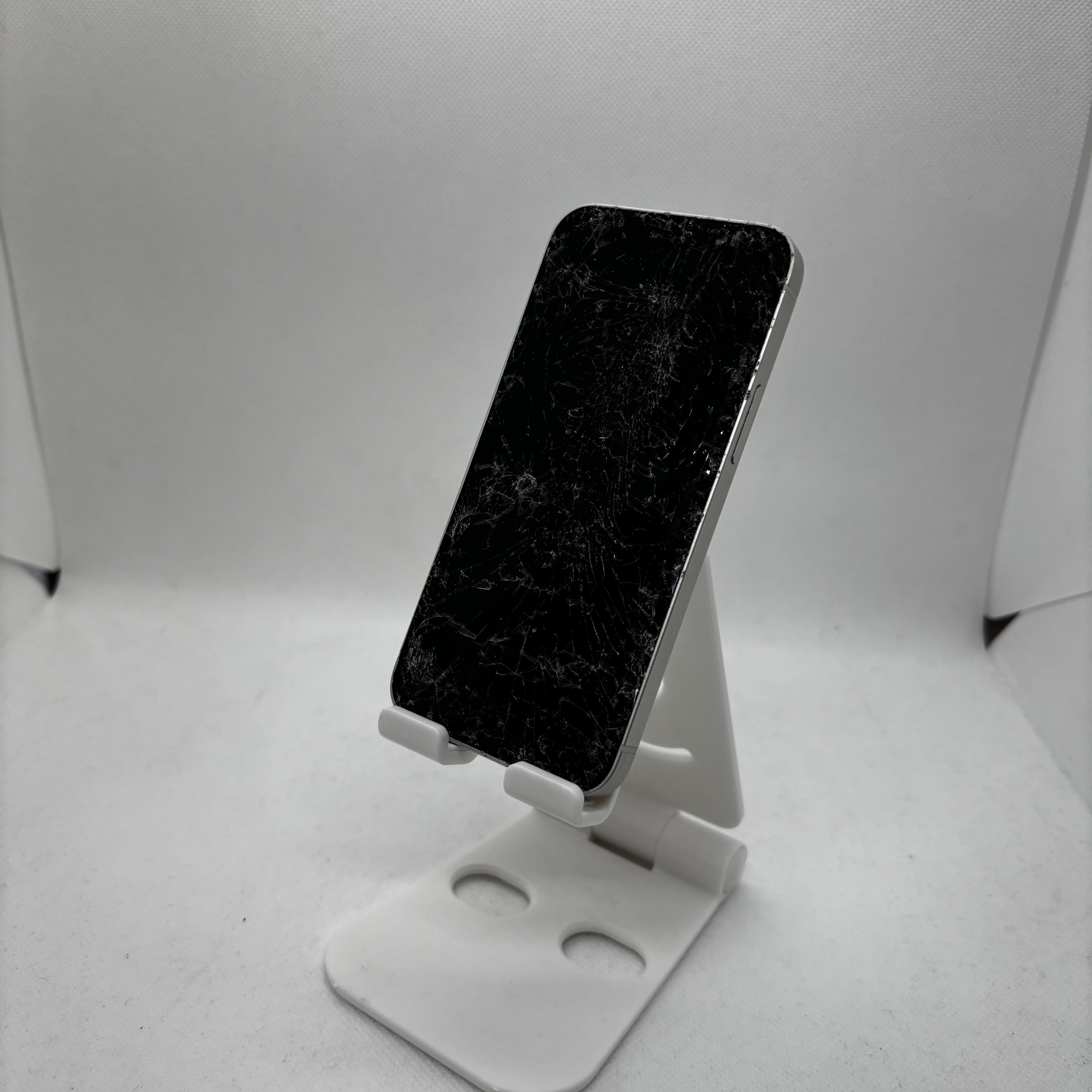 iPhone 12mini  128GB ホワイト Apple ー 【浦添店】