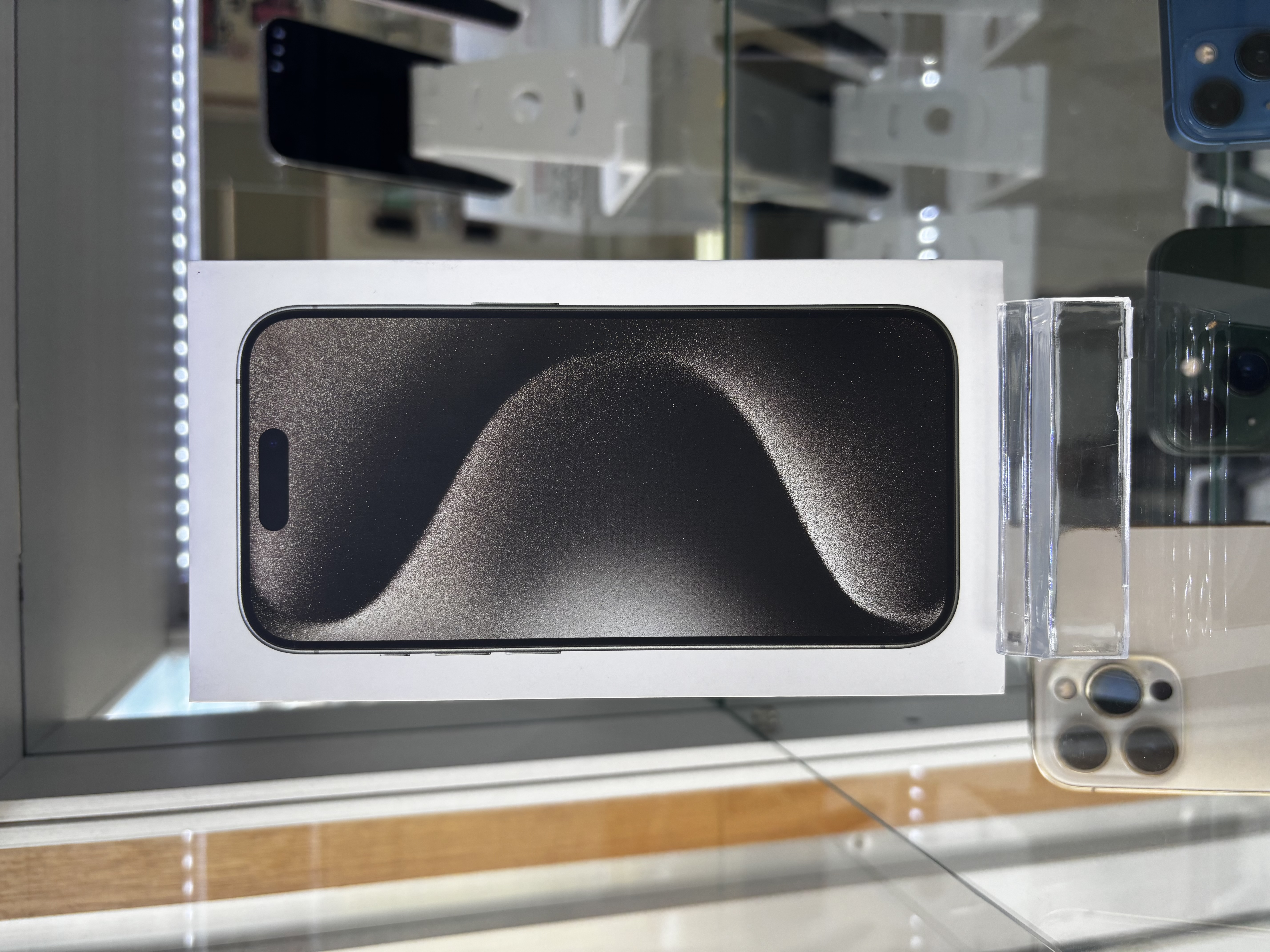 【iPhone15Pro】買取 256GB | ナチュラルチタニウム　《浦添店》