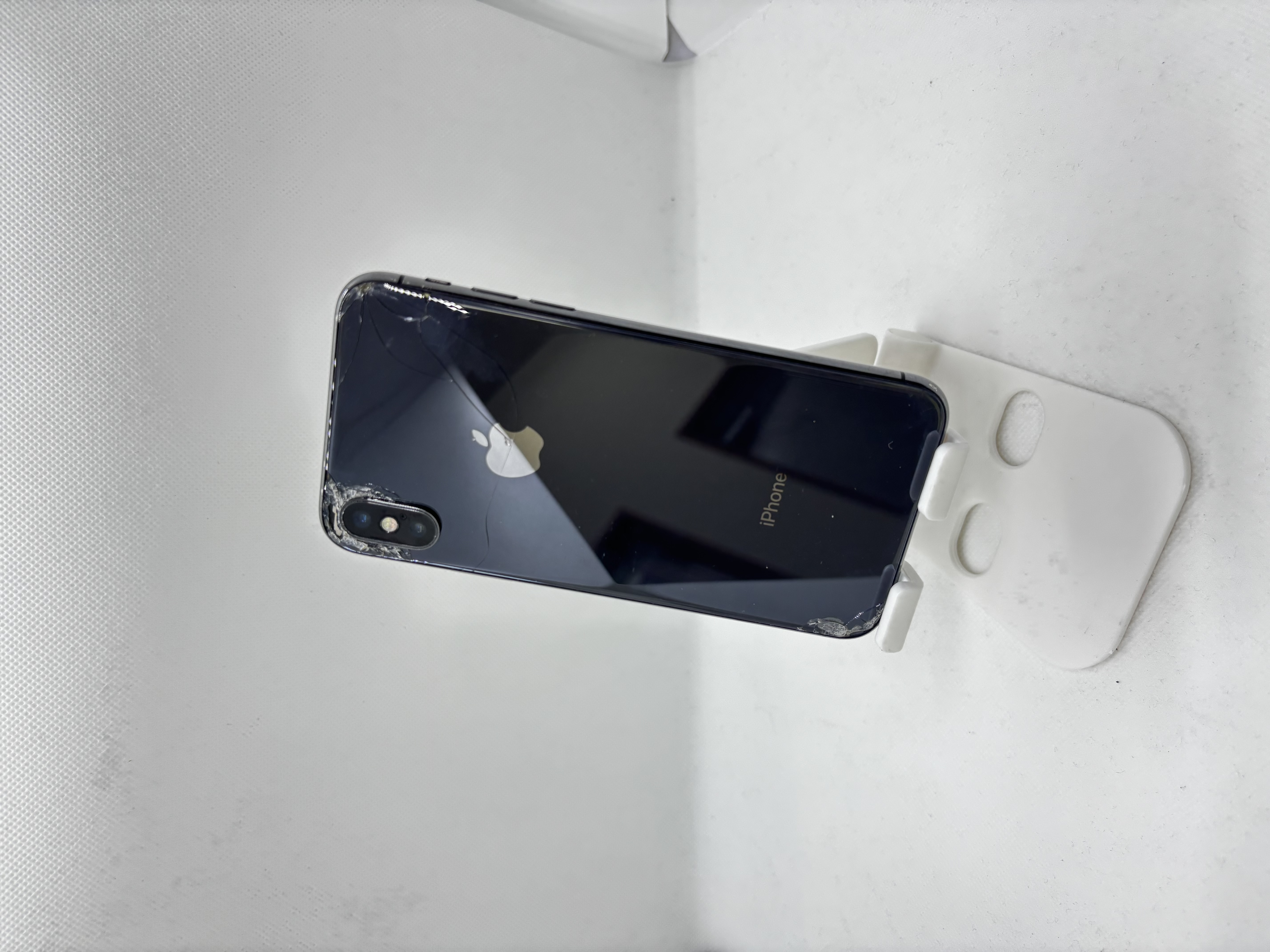 iPhone X  256GB スペースグレイ Apple ー 【浦添店】