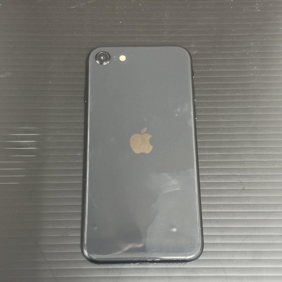 【iPhoneSE2】買取 128GB | ブラック　《石垣店》