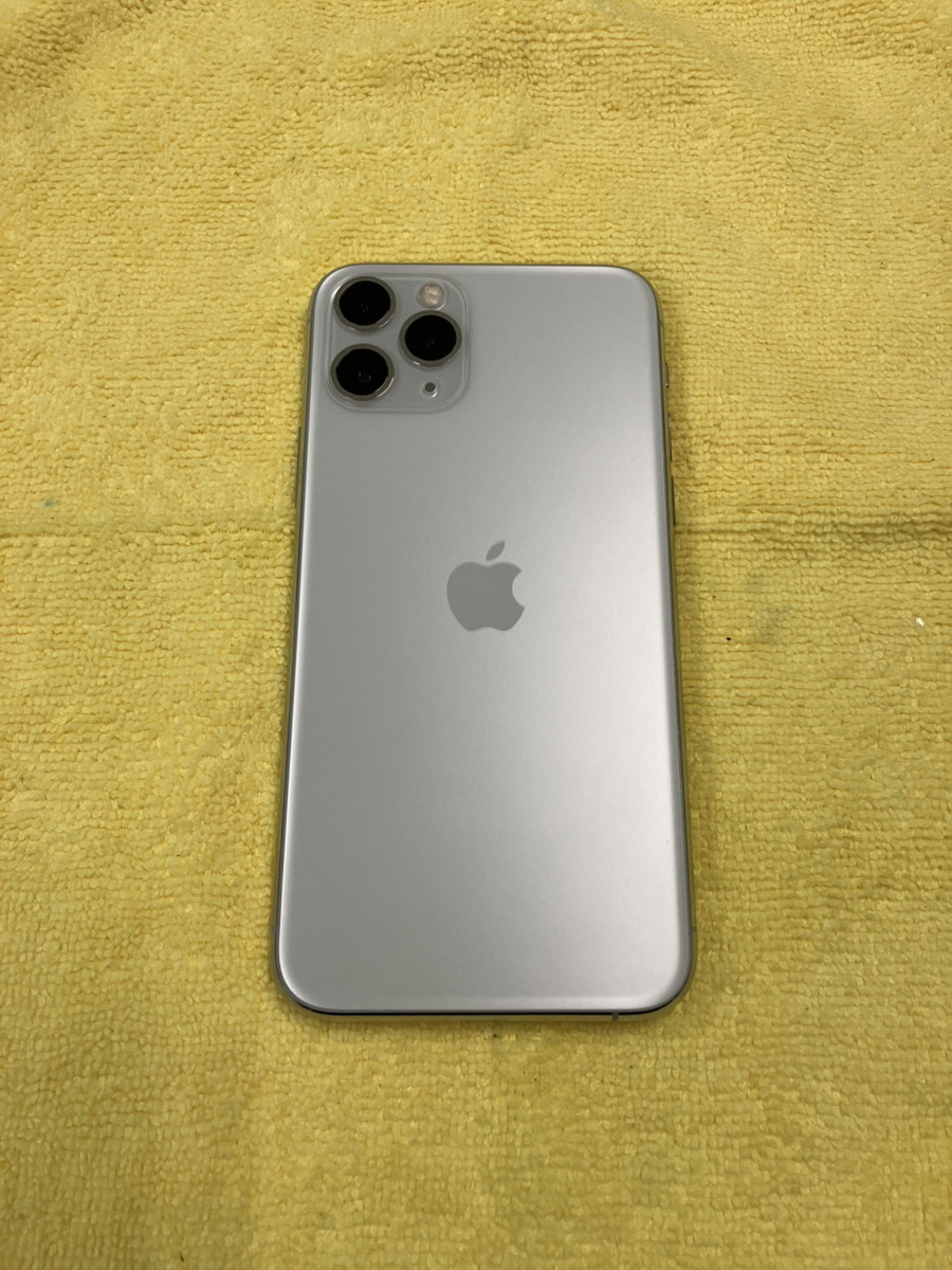 【iPhone11Pro】買取 256GB | シルバー　《浦添店》