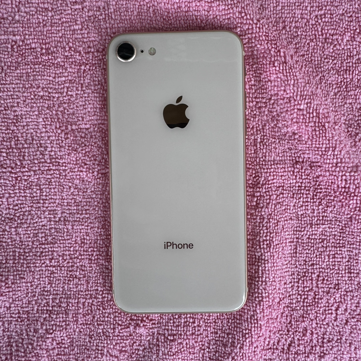 iPhone8 ゴールド 256GB　au ⚪︎【石垣店】