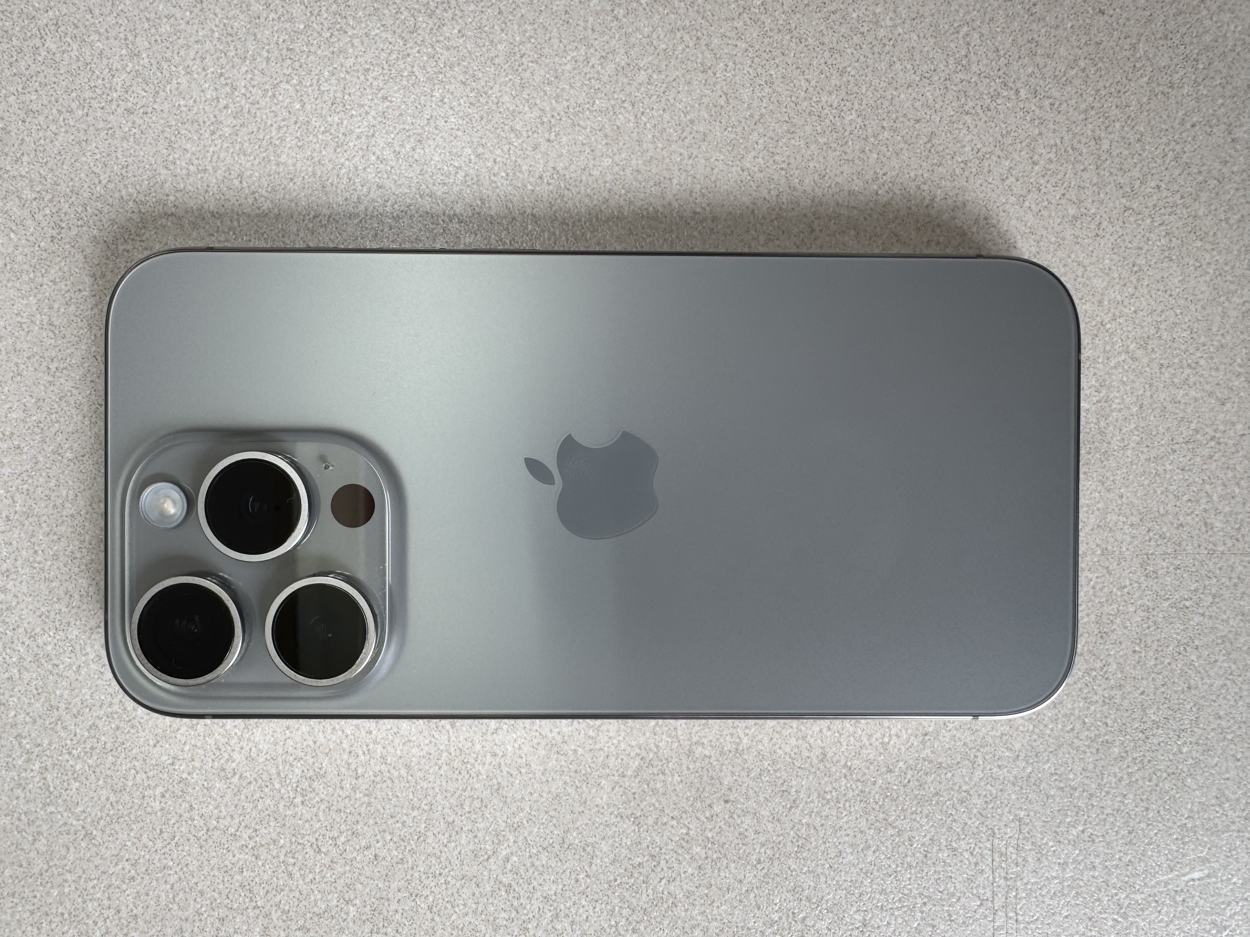 【iPhone15Pro】買取 256GB | ナチュラルチタニウム　《石垣店》