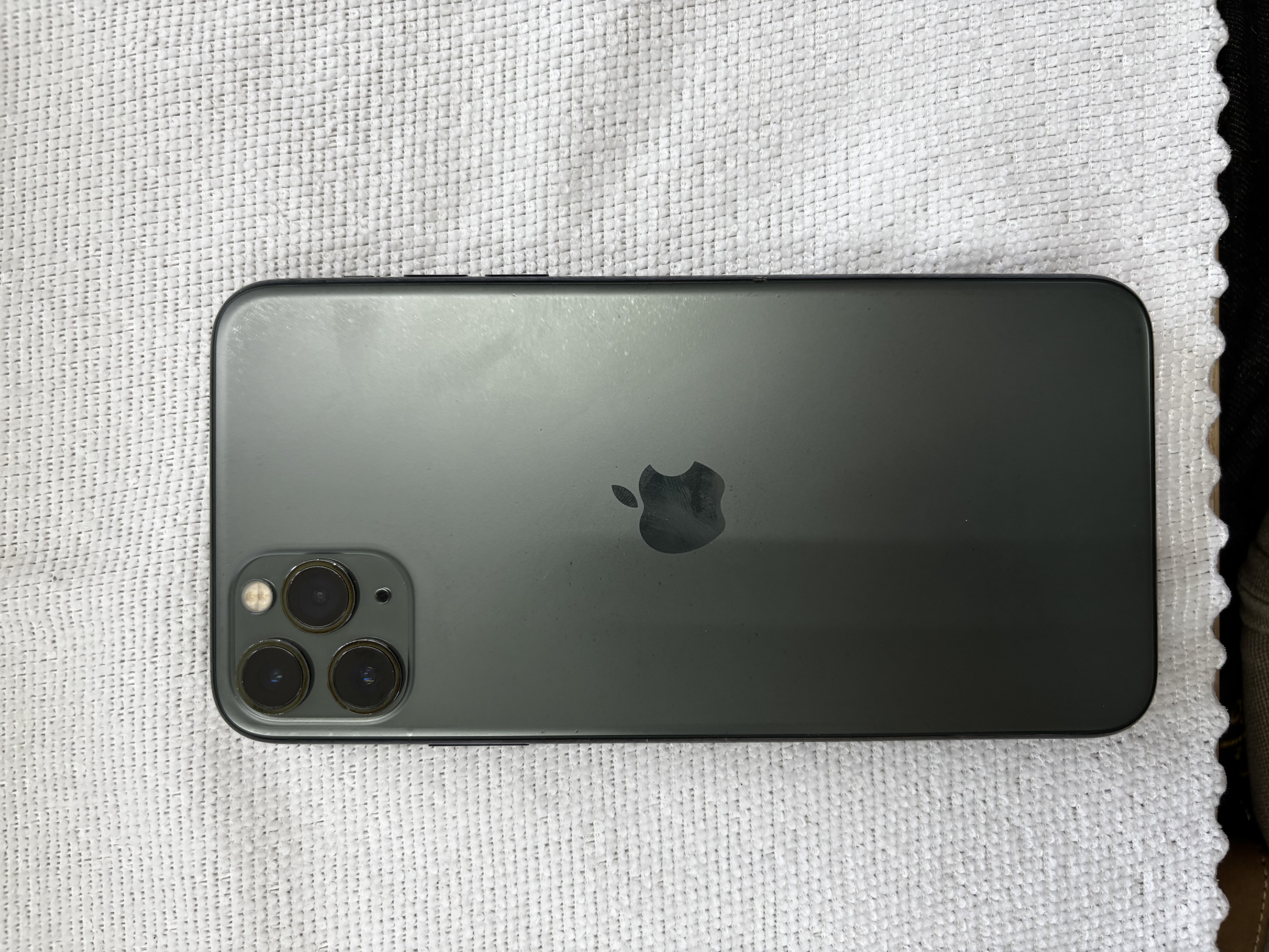 【iPhone11ProMax】買取 256GB | ミッドナイトグリーン　《浦添店》