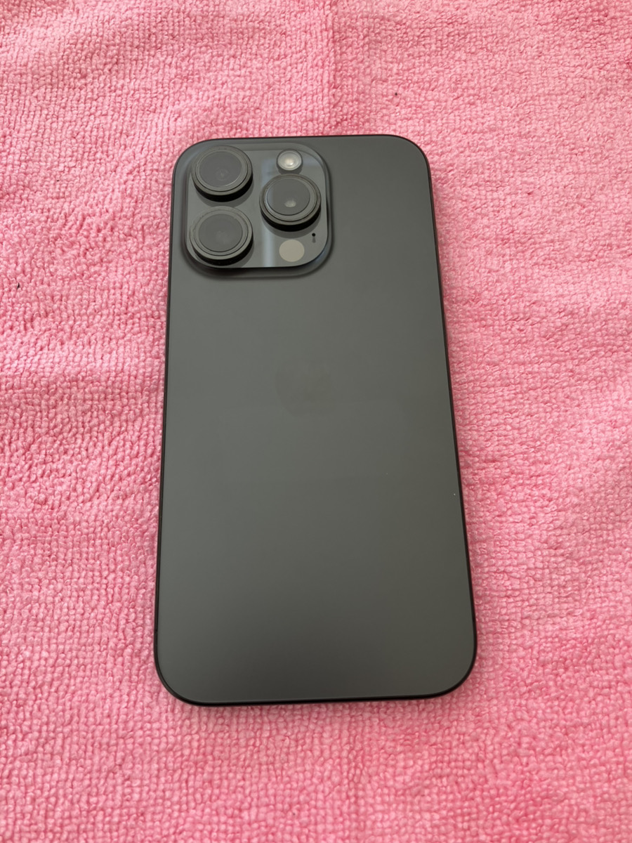 【iPhone15Pro】買取 256GB | ブラックチタニウム　《浦添店》