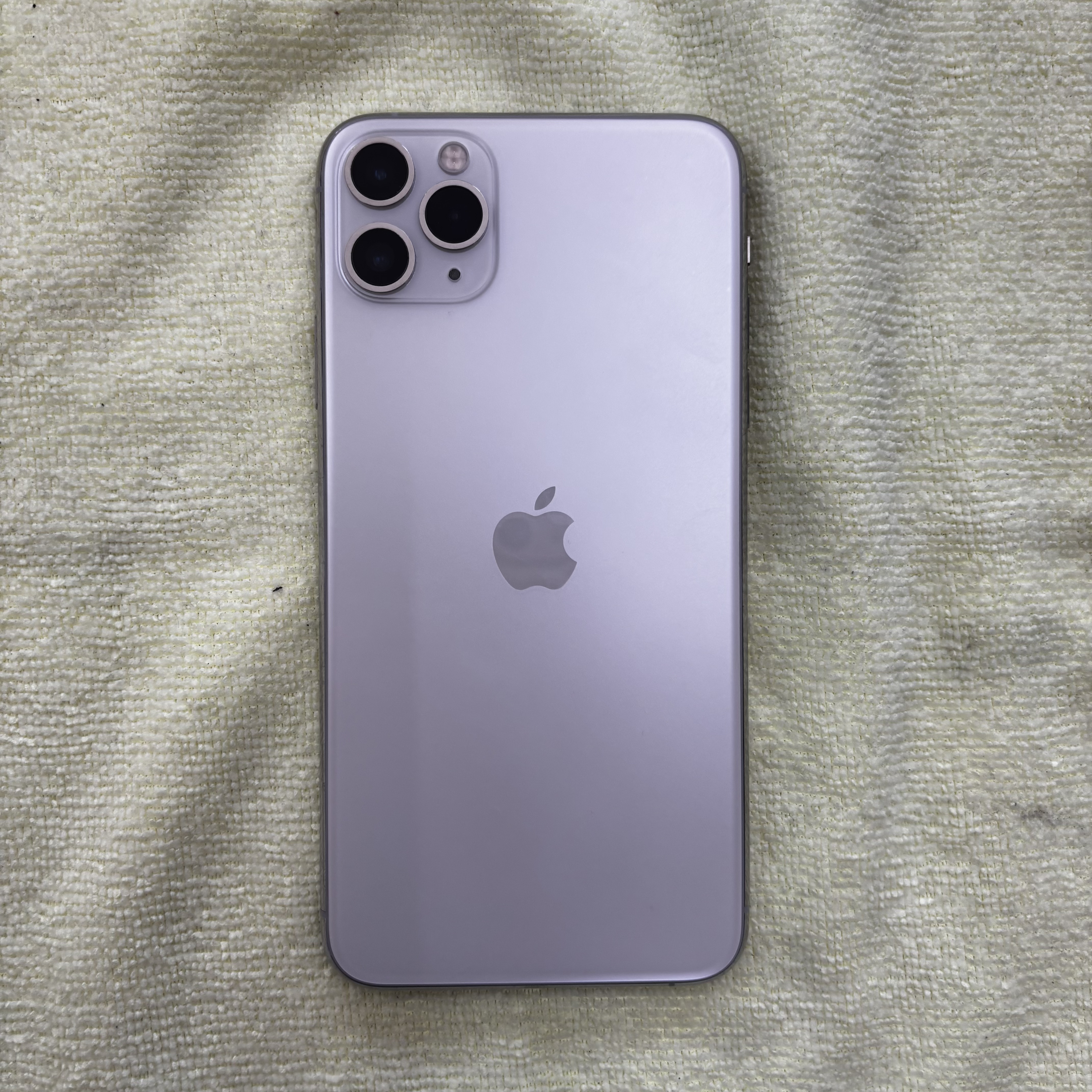 【iPhone11ProMax】買取 256GB | シルバー　《浦添店》